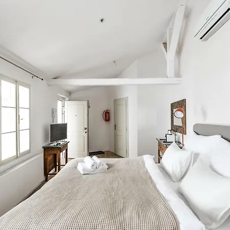 Apartment Cozy Quiet At Charles Bridge